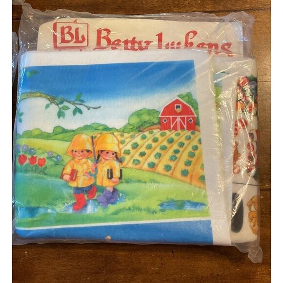 Betty Lukens Felt Holidays And Season Quiet Book Five New Sealed - Picture 1 of 3